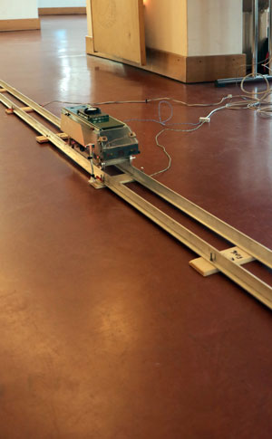 Gli studenti del 5° anno della scuola Secondaria di 2° Grado Specializzazione Meccanica, dell’Istituto ITIS “HENSEMBERGER” di Monza, hanno costruito un vero treno in miniatura