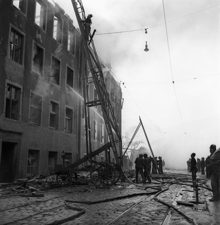 1° aprile 1944: bombardamento americano accidentale della città svizzera di Sciaffusa