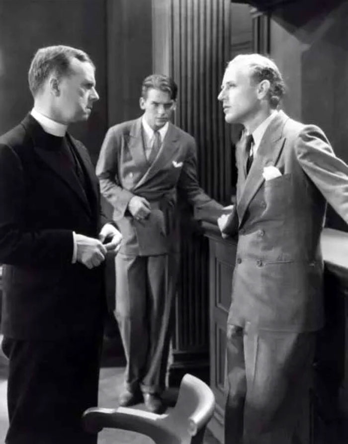 OUTWARD BOUND (US, 1930), regia di Robert Milton