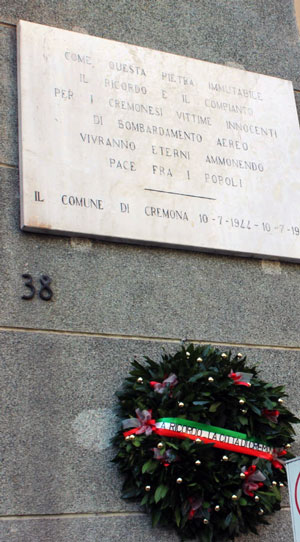 Commemorazione a Cremona delle vittime di guerra del 1944 e di pandemia del 2020