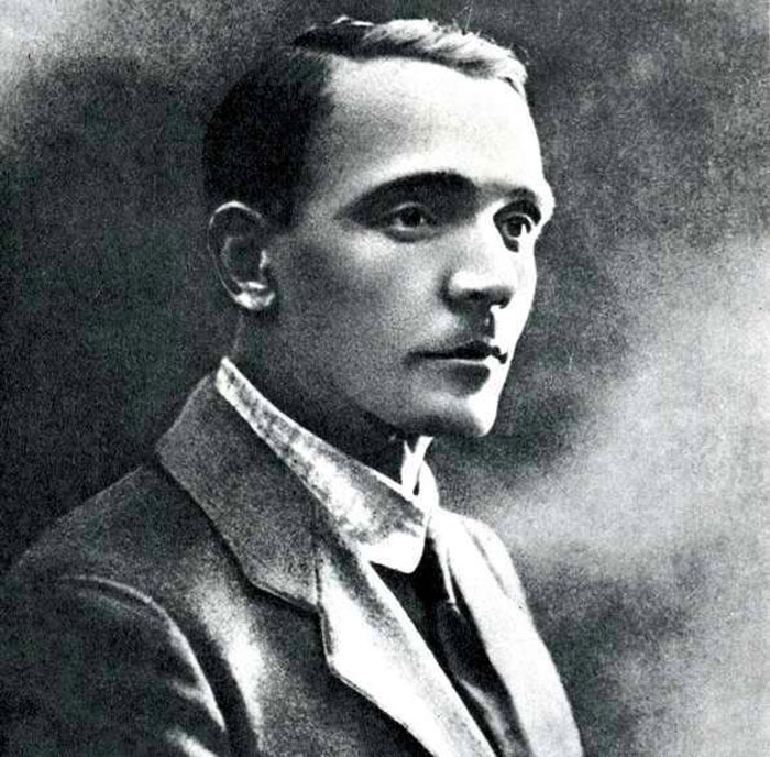 7 luglio 1882 nasce Yanka Kupala, poeta e scrittore bielorusso (morto nel 1941)