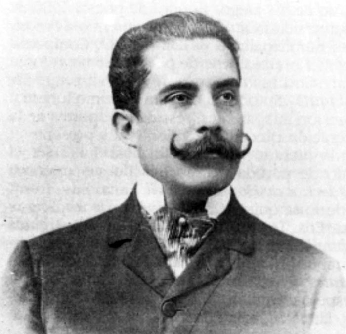 José Santos Chocano (Lima, 14 maggio 1875 - Santiago del Cile, 13 luglio 1934) è stato un poeta, scrittore e diplomatico peruviano