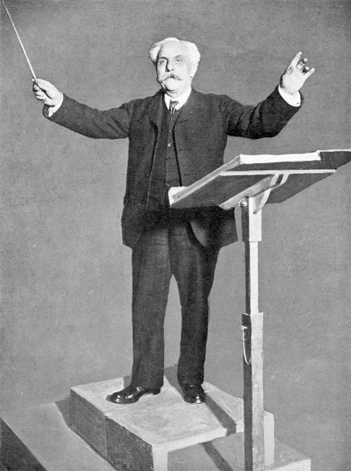 FAURÉ, Gabriel-Urbain - Musicista, nato a Pamiers (Ariège) il 12 maggio 1845, morto a Parigi il 4 novembre 1924