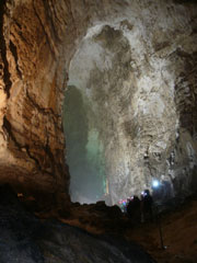 La Cattedrale, Grotta del Monte Cucco