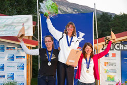 Nicole Fedele, pilota di Gemona del Friuli (Udine), ha portato in Italia la medaglia d'oro degli europei di parapendio