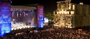 XVI Festival "La Notte della Taranta", dal 6 al 24 agosto 2013, Concertone finale di Melpignano (LE)